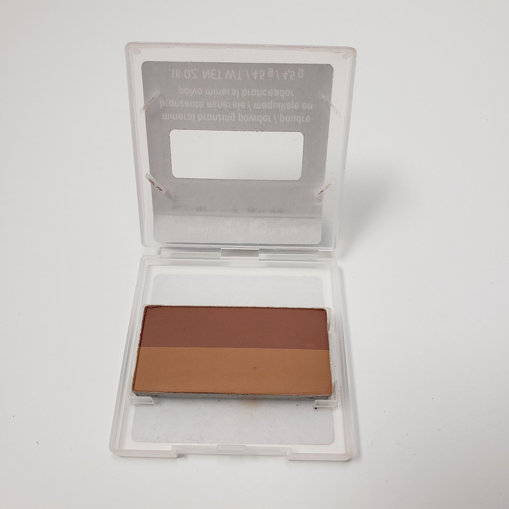 Mary Kay Mineral Bronzing Powder 016167 Bronze Diva .16 Oz. New - Picture 2 of 4